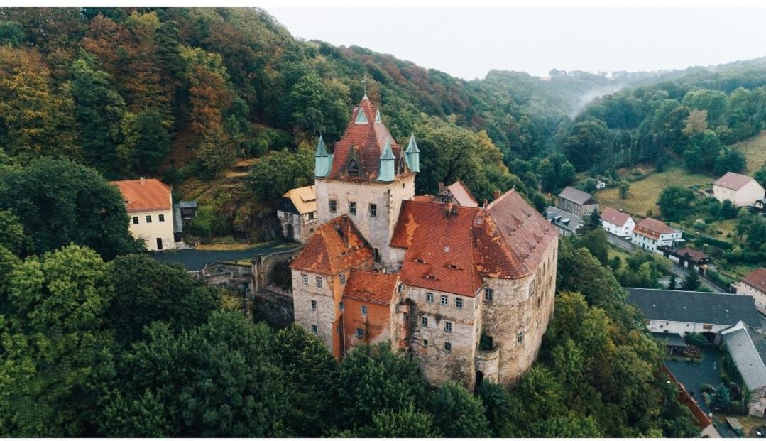 Ferienwohnung Nahe Schloss Kuckuckstein,Infrarotsauna, Hunde Liebstadt Dış mekan fotoğraf